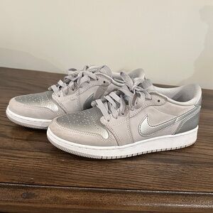 Nike Dunk Low Kids Metallic Gray Sneakers